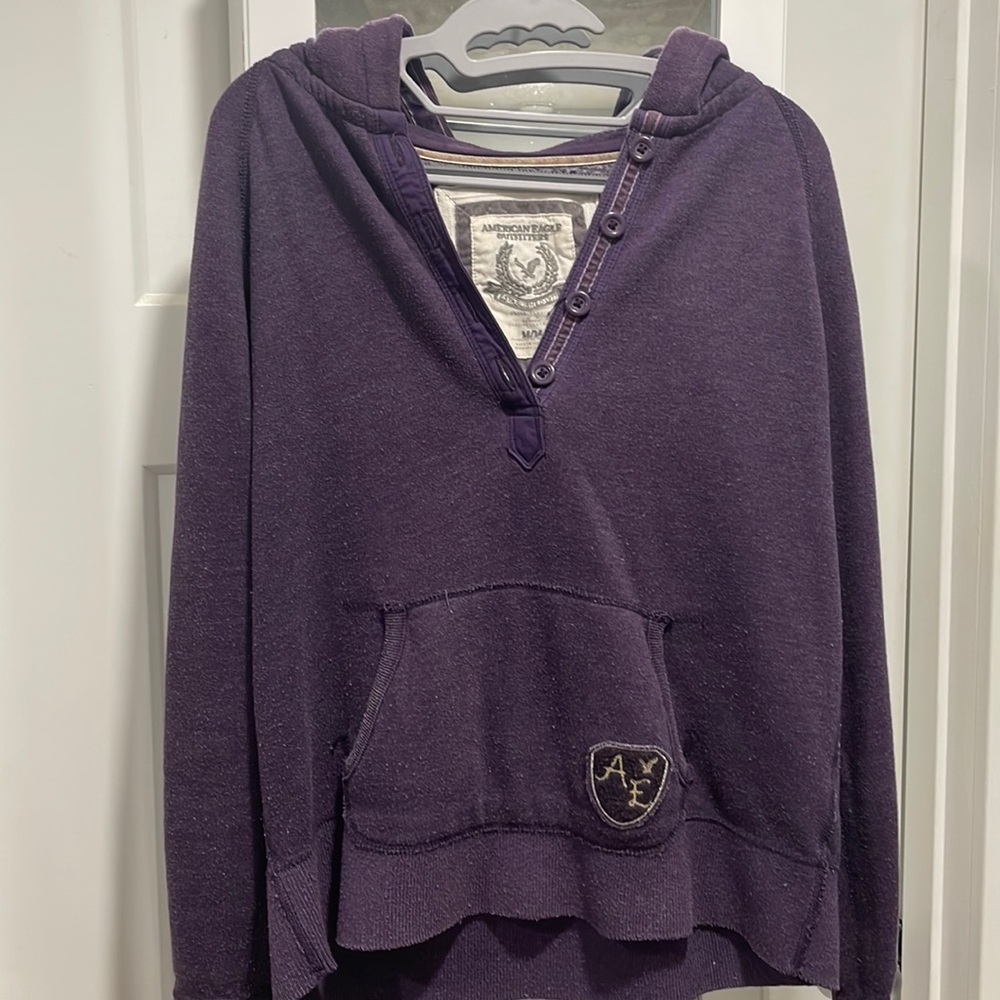 ✨✨ 3 hoodies for $20 ✨✨